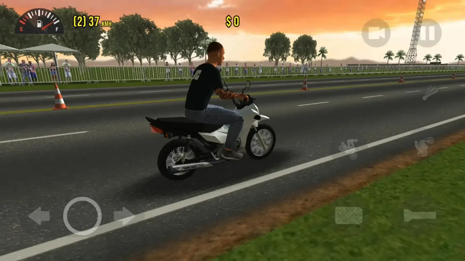 شخصیت بازی Moto Wheelie در حال رانندگی با موتور سیکلت سفید در جاده