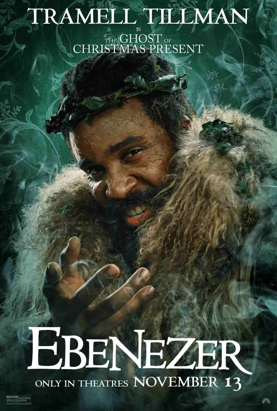 روح کریسمس (Ghost of Christmas Present) با بازی ترامل تیلمن (Tramell Tillman) در فیلم Ebenezer