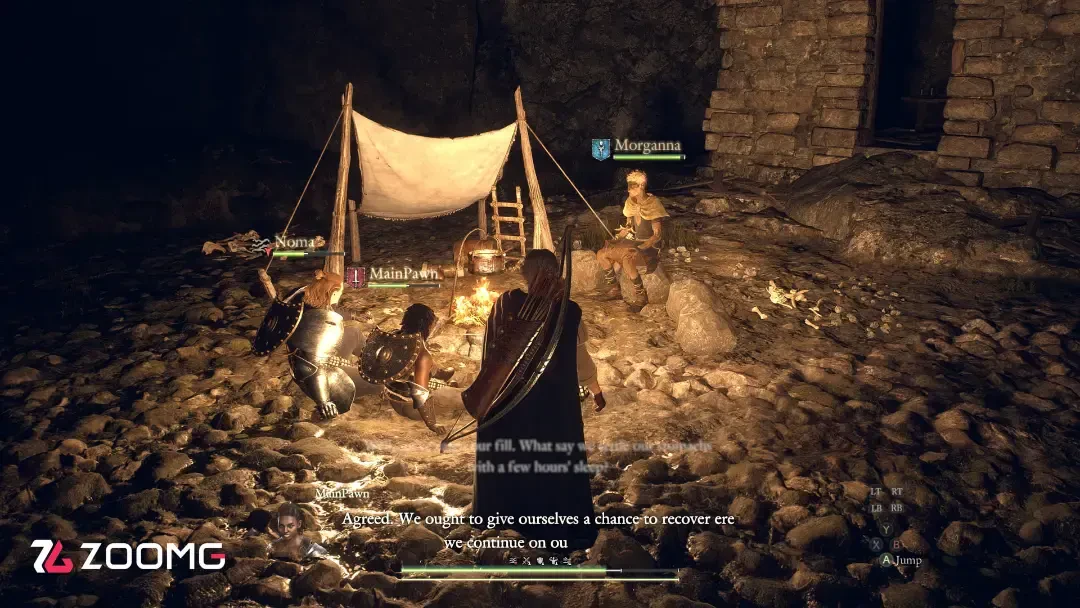 شخصیتهای بازی Dragon's Dogma 2 در کنار آتش کمپ در شب