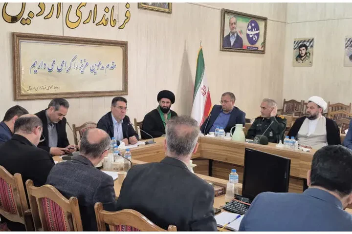 طرح های بازآفرینی و ساماندهی پیاده راه عالی قاپو در اردبیل بررسی شد