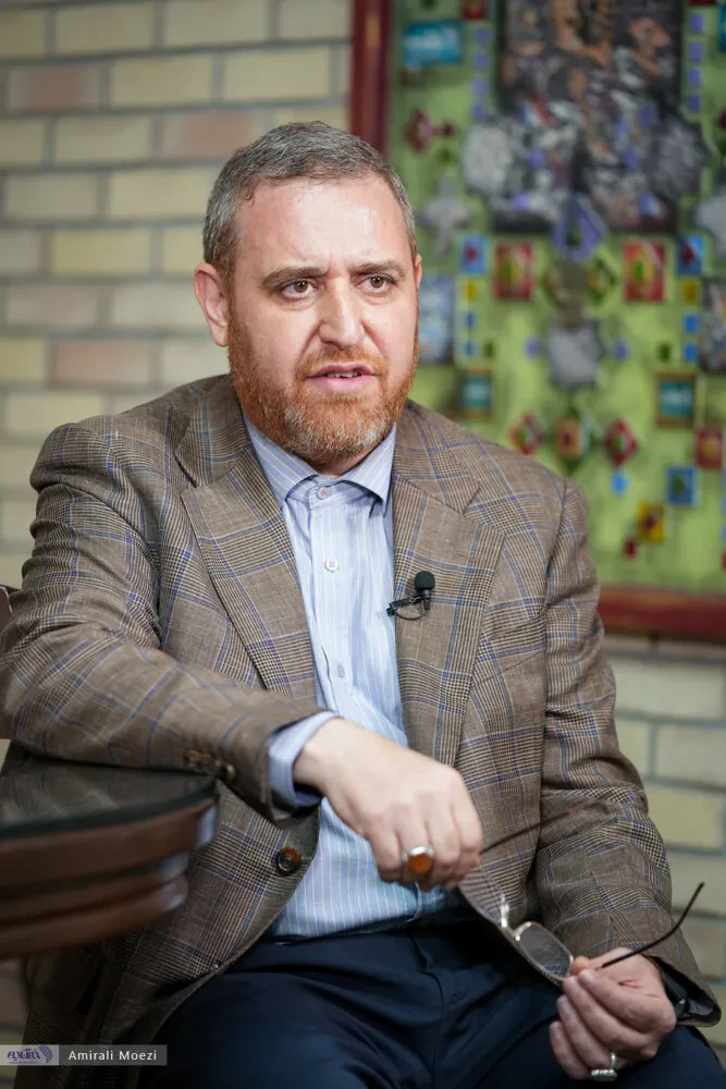 دوقطبی پزشکیان زاکانی در انتخابات ۱۴۰۷؟ / زاکانی علاقه‌مند است که «احمدی‌نژاد ثانی» لقب بگیرد