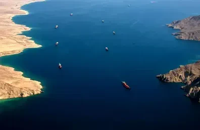 هشدار-نوبلیست-اقتصاد-درباره-تنگه-هرمز-جهان-در-آستانه-رکود-عمیق-نفتی