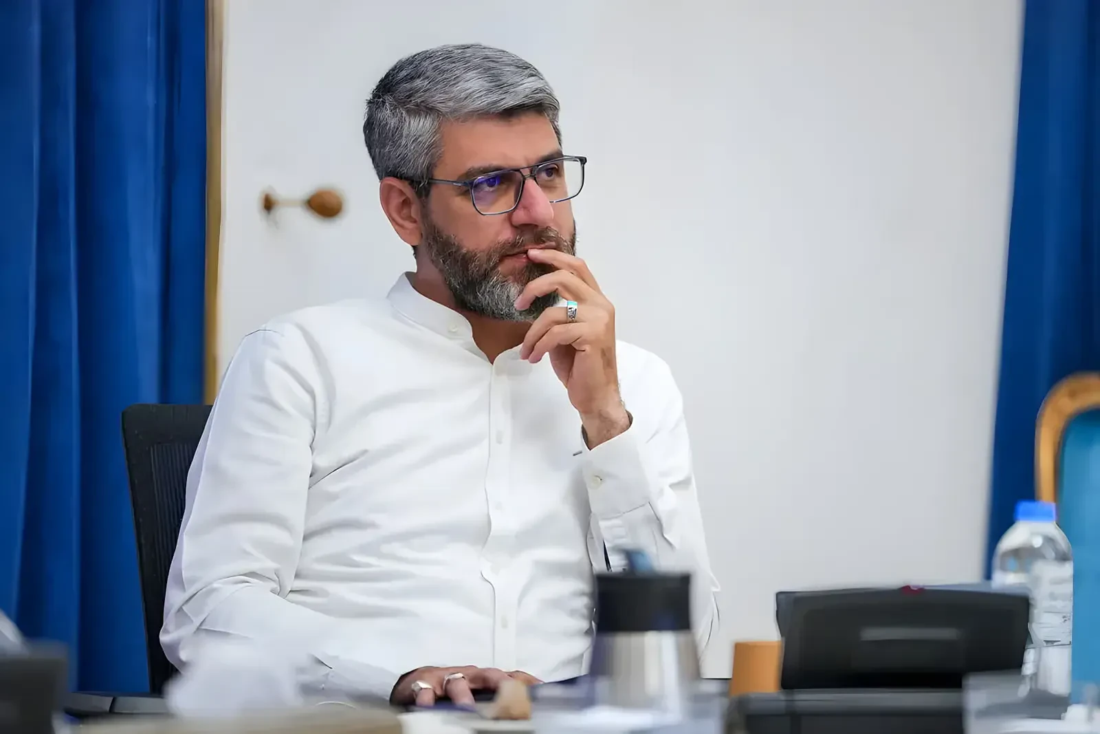 رئیس سازمان تنظیم مقررات: اختلاف با مدیریت شهری در حوزه فیبر نوری را از مسیرهای قانونی پیگیری میکنیم