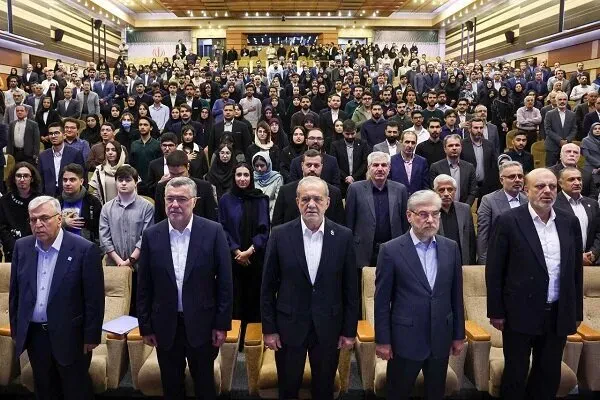 بازگشایی دانشگاهها با حضور پزشکیان + عکس